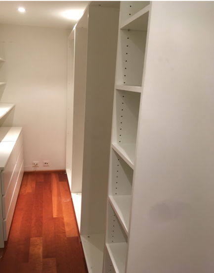 Begehbarer Schrank